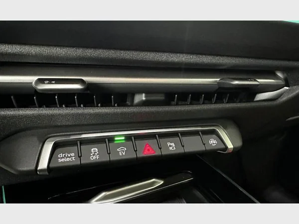 AUDI Q3 SUV e-hybrid (2026) — foto 16 van 28