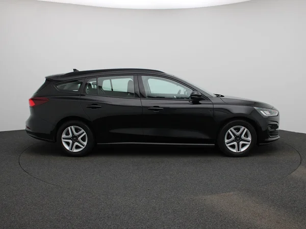 Ford Focus (2022) — foto 35 van 38