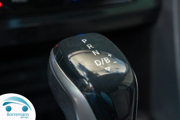 Volkswagen Tiguan (2023) — foto 39 van 48