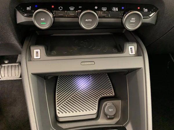 Citroen C4 (2025) — foto 15 van 28