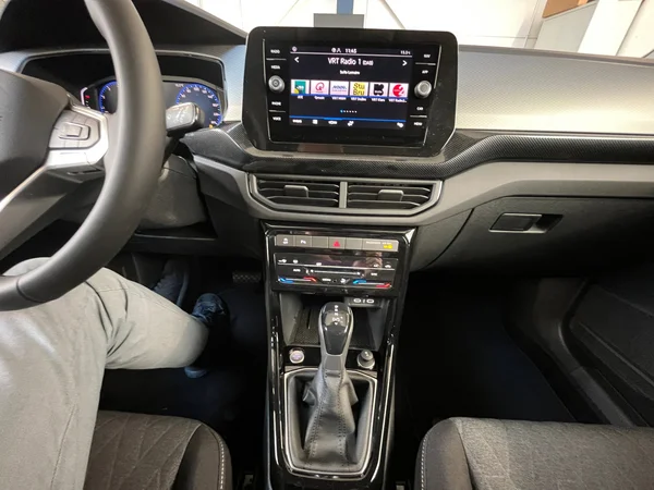 VOLKSWAGEN T-Cross (2026) — foto 5 van 24