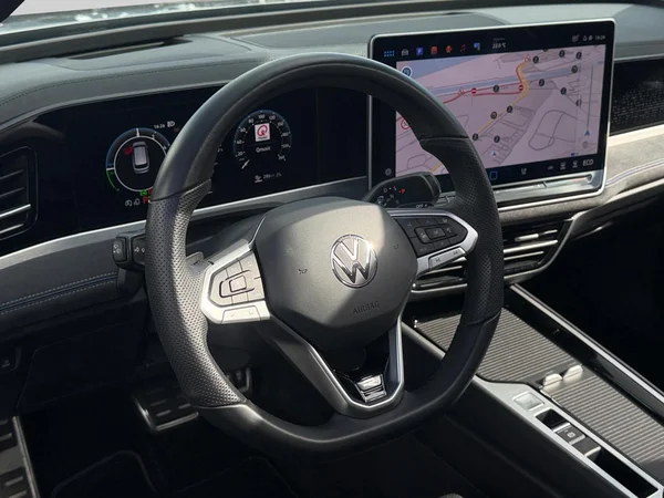 VOLKSWAGEN Passat Variant eHybrid (PHEV) (2025) — foto 6 van 25