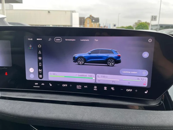 AUDI Q6 e-tron (2026) — foto 2 van 21