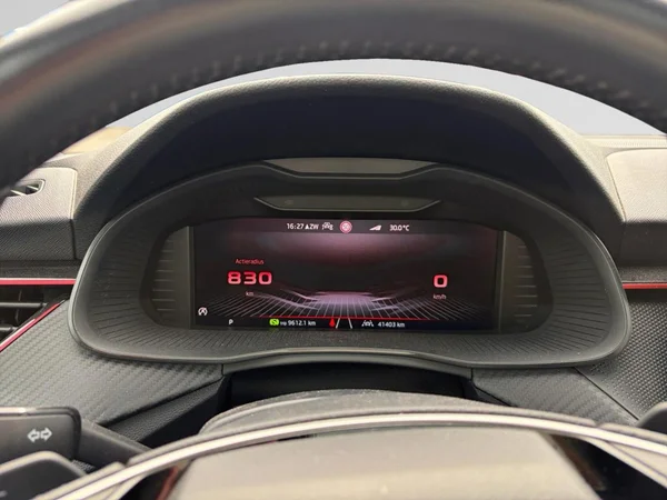 SKODA Scala (2024) — foto 13 van 14