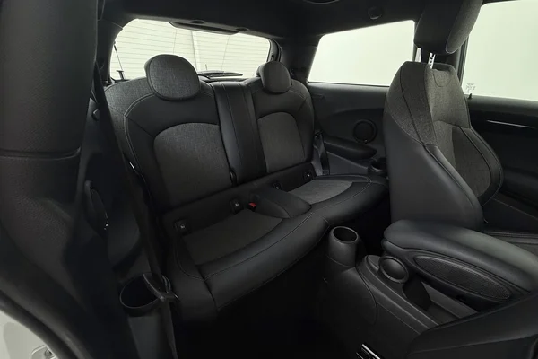 Mini E-Mini (F56) (2020) — foto 8 van 31
