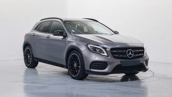 Mercedes-Benz GLA (H247) (2020) — foto 42 van 44