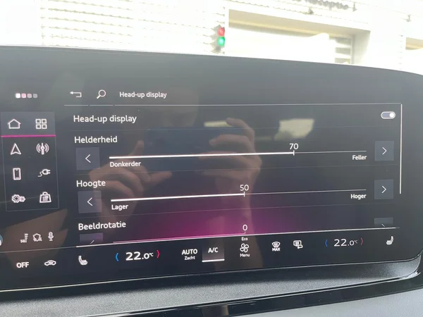 AUDI Q6 e-tron (2026) — foto 9 van 24