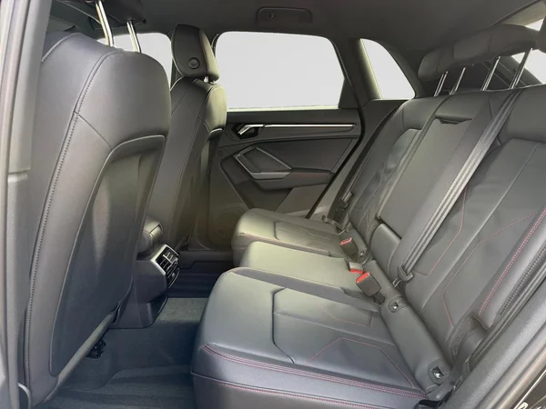 AUDI Q3 (2026) — foto 10 van 18