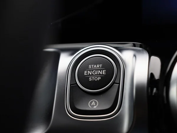 Mercedes-Benz GLB (2025) — foto 27 van 50