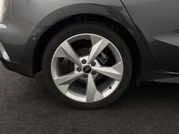 AUDI A3 Sportback (2025) — foto 12 van 18
