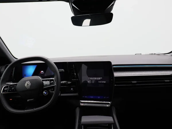 Renault Austral (2025) — foto 2 van 13