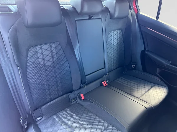 VOLKSWAGEN Golf VIII (2026) — foto 6 van 16