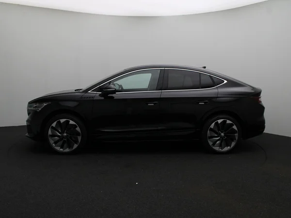 SKODA Enyaq Coupé (2024) — foto 15 van 29