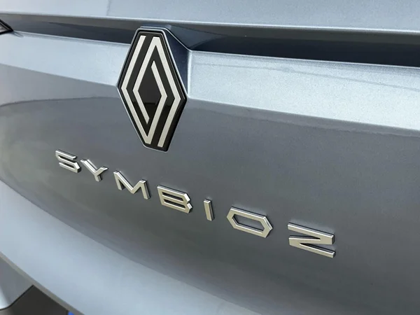 Renault Symbioz (2024) — foto 17 van 21