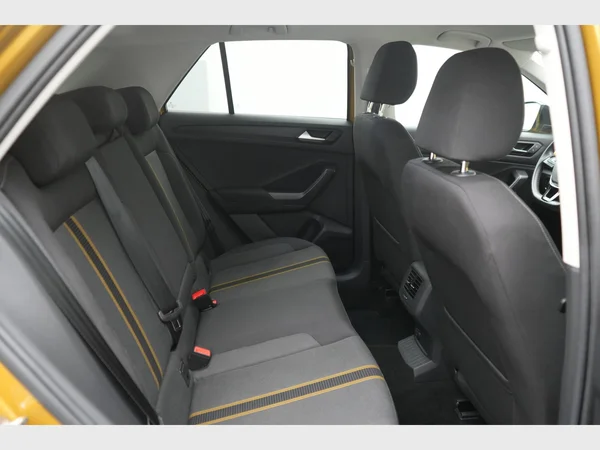 VOLKSWAGEN T-Roc (2018) — foto 24 van 25