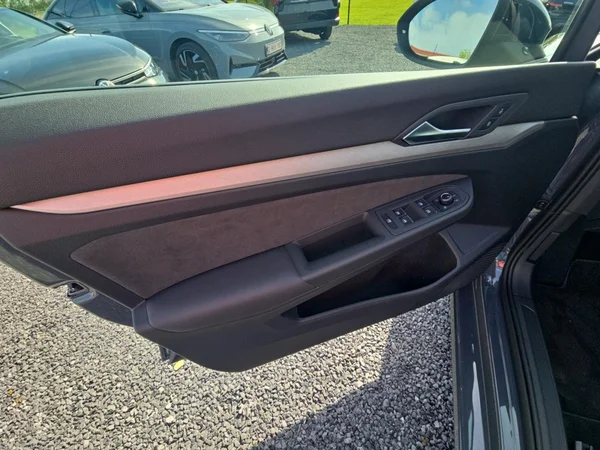 VOLKSWAGEN Golf VIII SW (2026) — foto 7 van 24