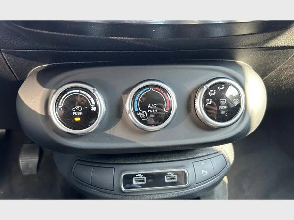 Fiat 500X (2021) — foto 9 van 23