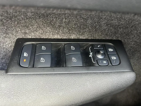 VOLVO XC40 (2022) — foto 17 van 30