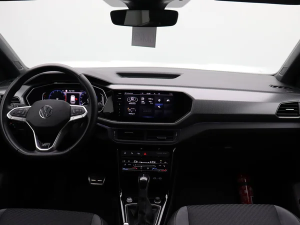 VOLKSWAGEN T-Cross (2024) — foto 16 van 16