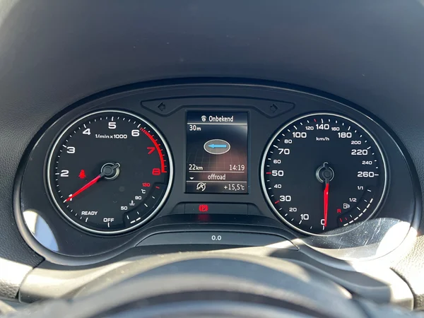 AUDI Q2 (2020) — foto 6 van 24