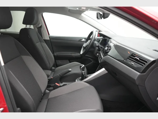 VOLKSWAGEN Polo (2024) — foto 3 van 25