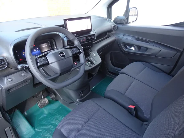 Opel Combo (2026) — foto 2 van 23