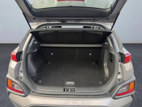 HYUNDAI Kona (2018) — foto 24 van 31