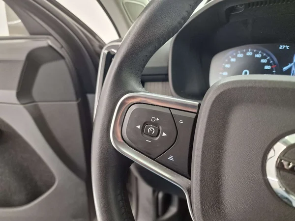 Volvo XC40 (2021) — foto 5 van 16