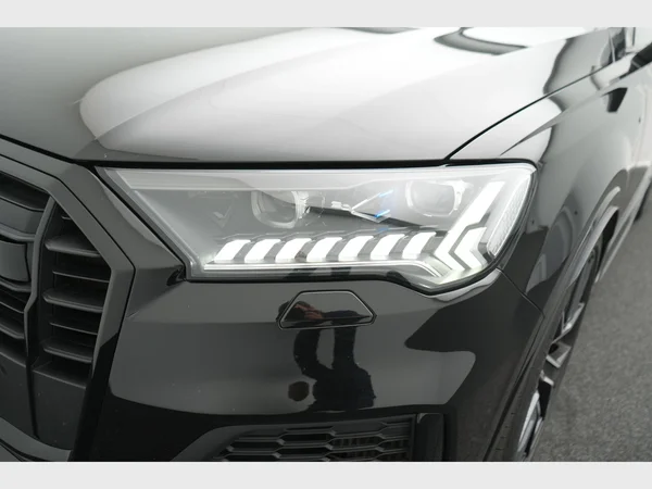 AUDI Q7 PHEV (2024) — foto 30 van 37