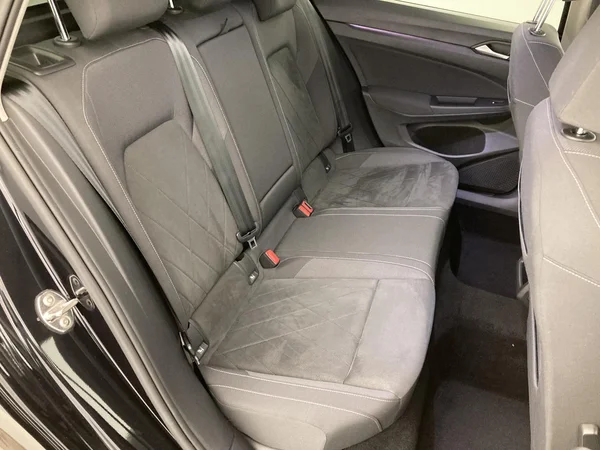 VOLKSWAGEN Golf Variant VIII (2021) — foto 16 van 36