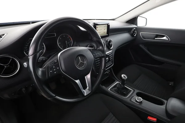 Mercedes-Benz A-Klasse (2015) — foto 2 van 16