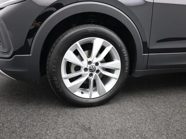 VOLKSWAGEN T-Cross (2025) — foto 3 van 19