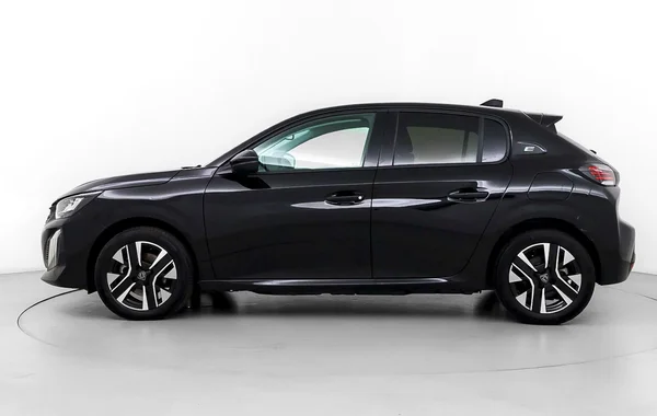 Peugeot E-208 (2025) — foto 12 van 64