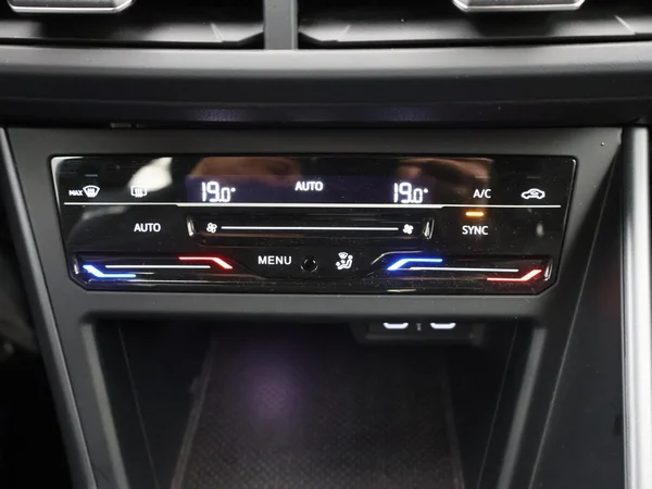 VOLKSWAGEN Polo (2025) — foto 15 van 27