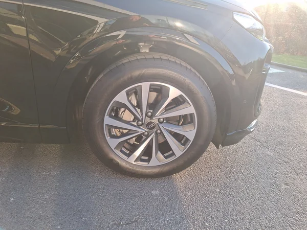 AUDI Q6 e-tron (2026) — foto 14 van 24