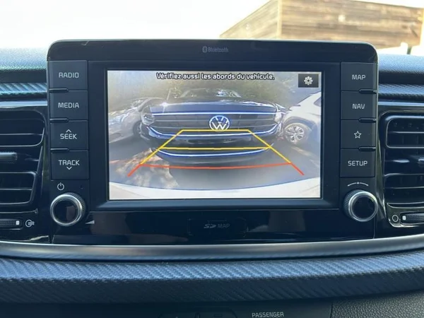 KIA Rio (2020) — foto 9 van 31