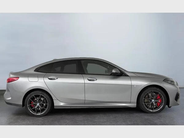 BMW 2 Gran Coupé (2023) — foto 9 van 15