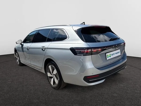 VOLKSWAGEN Passat SW (2025) — foto 6 van 25