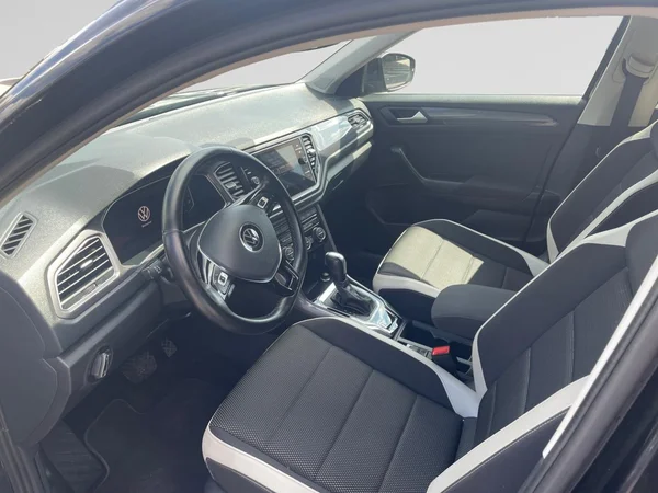 VOLKSWAGEN T-Roc (2021) — foto 21 van 21