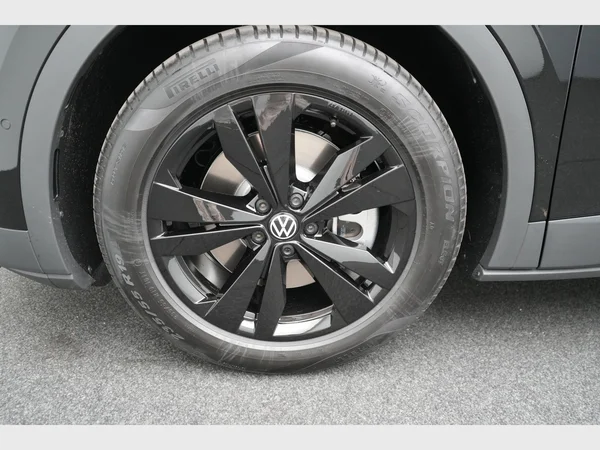 VOLKSWAGEN ID.4 (2025) — foto 7 van 31