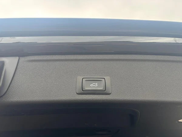 AUDI A4 Avant (2021) — foto 13 van 20