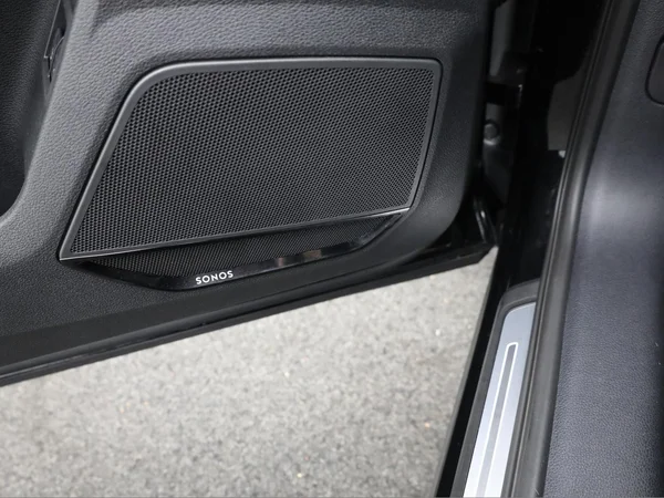 AUDI Q3 PHEV (2023) — foto 17 van 25