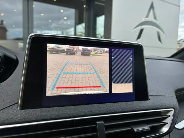 Peugeot 3008 (2018) — foto 5 van 22