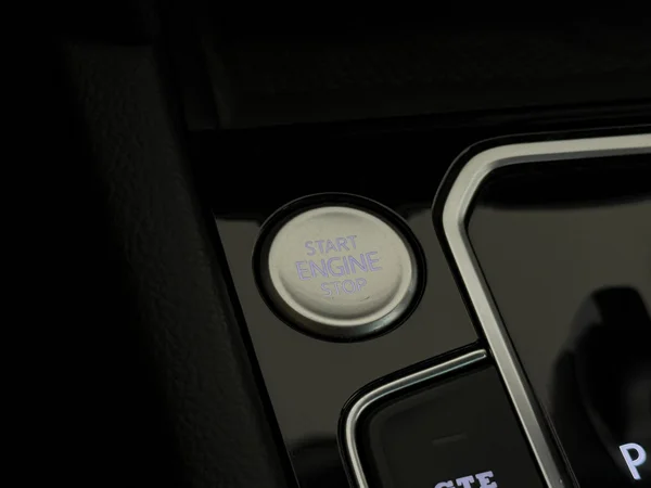 VOLKSWAGEN Passat Variant (2022) — foto 15 van 33