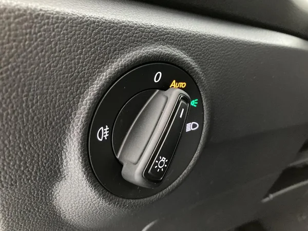 VOLKSWAGEN T-Roc (2024) — foto 21 van 36