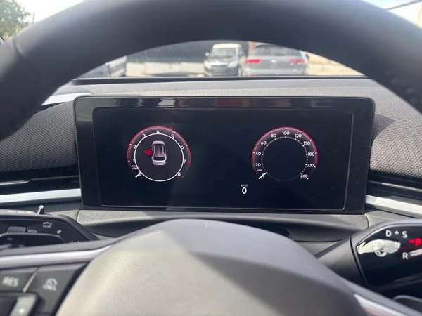 VOLKSWAGEN T-Roc (2026) — foto 4 van 19