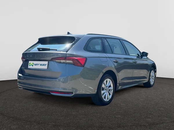 SKODA Octavia Combi (2025) — foto 12 van 21