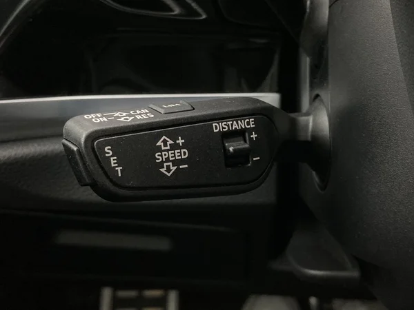 AUDI RSQ3 (2020) — foto 6 van 24