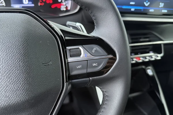 Peugeot 2008 (2025) — foto 7 van 18