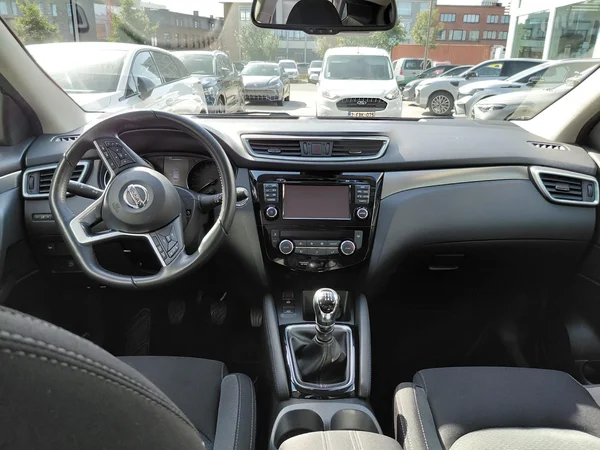 Nissan QASHQAI (2018) — foto 11 van 15